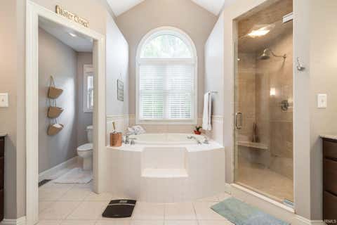 Tiny photo for 3611 Fox Court, Elkhart, IN 46514 (MLS # 202627498)