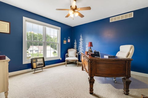 Tiny photo for 3611 Fox Court, Elkhart, IN 46514 (MLS # 202627498)