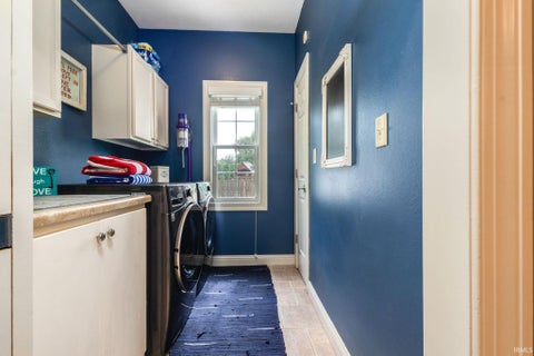 Tiny photo for 3611 Fox Court, Elkhart, IN 46514 (MLS # 202627498)