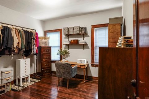 Tiny photo for 929 W Colfax Avenue, South Bend, IN 46601 (MLS # 202612046)