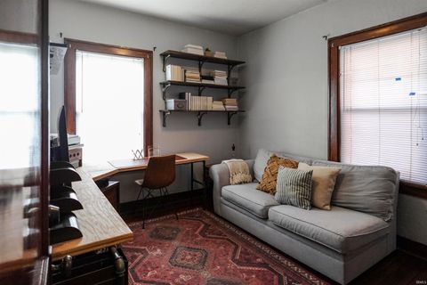 Tiny photo for 929 W Colfax Avenue, South Bend, IN 46601 (MLS # 202612046)