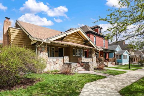 Tiny photo for 929 W Colfax Avenue, South Bend, IN 46601 (MLS # 202612046)