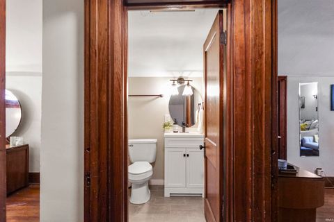 Tiny photo for 929 W Colfax Avenue, South Bend, IN 46601 (MLS # 202612046)