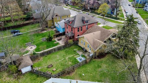 Tiny photo for 929 W Colfax Avenue, South Bend, IN 46601 (MLS # 202612046)