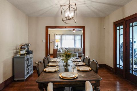 Tiny photo for 929 W Colfax Avenue, South Bend, IN 46601 (MLS # 202612046)