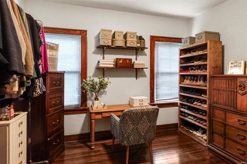 Tiny photo for 929 W Colfax Avenue, South Bend, IN 46601 (MLS # 202612046)