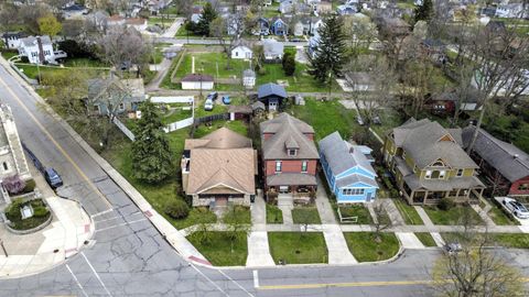 Tiny photo for 929 W Colfax Avenue, South Bend, IN 46601 (MLS # 202612046)