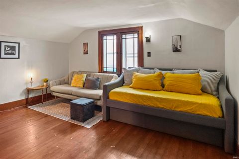 Tiny photo for 929 W Colfax Avenue, South Bend, IN 46601 (MLS # 202612046)