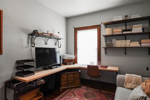 Tiny photo for 929 W Colfax Avenue, South Bend, IN 46601 (MLS # 202612046)