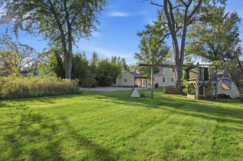 Tiny photo for 420 W Perkins Street, Hartford City, IN 47348 (MLS # 202642311)