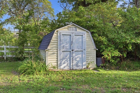 Tiny photo for 420 W Perkins Street, Hartford City, IN 47348 (MLS # 202642311)