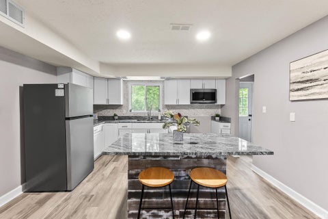 Tiny photo for 5857 Stellhorn Road, Fort Wayne, IN 46815 (MLS # 202630769)