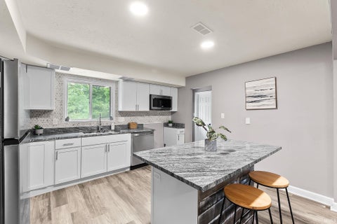 Tiny photo for 5857 Stellhorn Road, Fort Wayne, IN 46815 (MLS # 202630769)