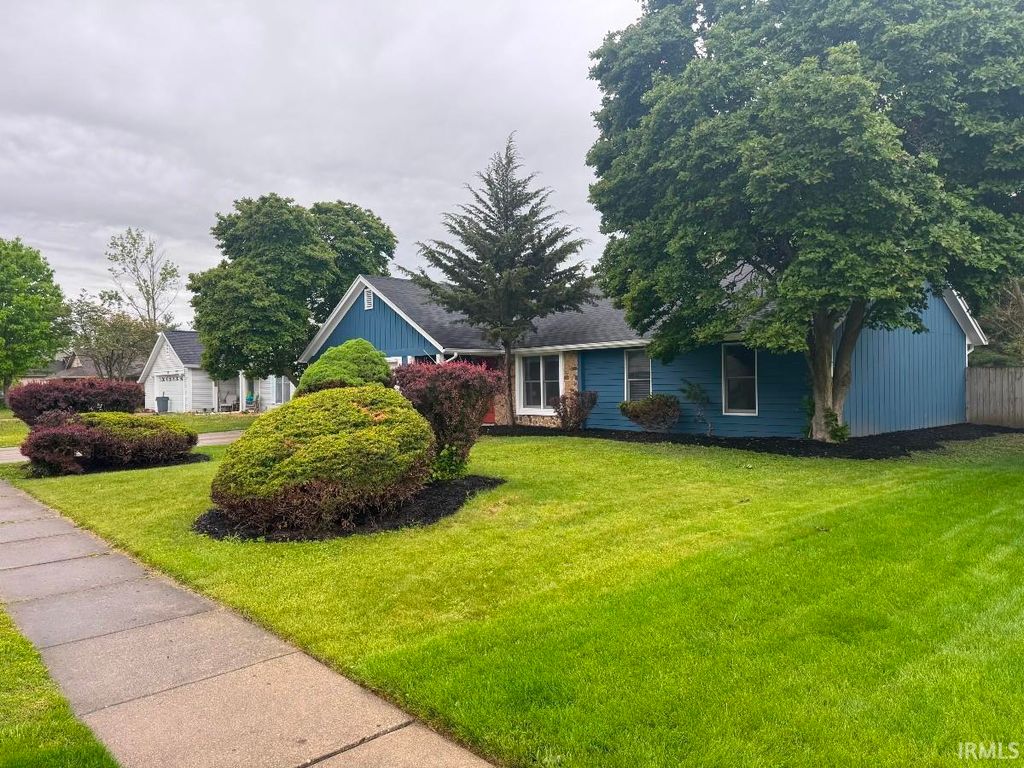 Photo of 320 Winesap Drive, Lafayette, IN 47905 (MLS # 202617353)