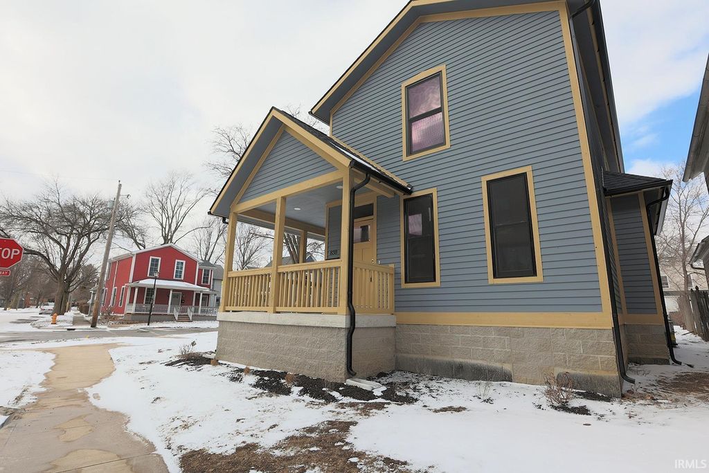 Photo of 838 Lavina Street, Fort Wayne, IN 46802 (MLS # 202606589)