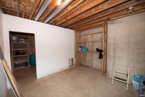 Tiny photo for 2410 Farmington Place, Lafayette, IN 47905 (MLS # 202627976)