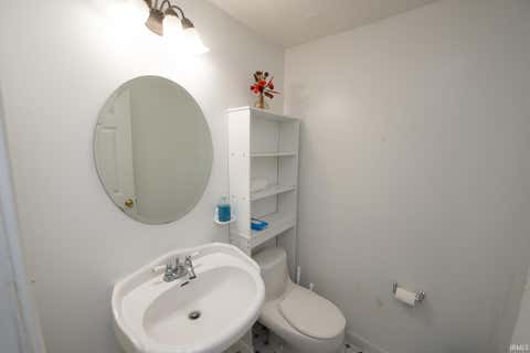 Tiny photo for 2410 Farmington Place, Lafayette, IN 47905 (MLS # 202627976)