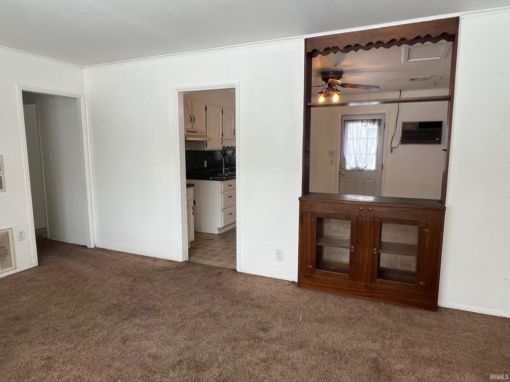 Photo of 1113 E Fischer St, Kokomo, IN 46901 (MLS # 202603847)