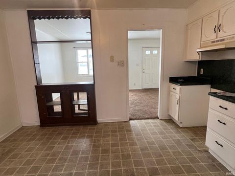 Tiny photo for 1113 E Fischer St, Kokomo, IN 46901 (MLS # 202603847)