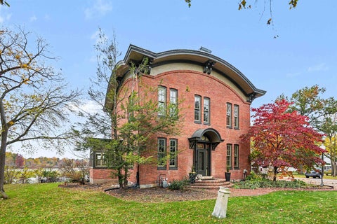 Tiny photo for 2309 S Main Street, Goshen, IN 46526 (MLS # 202644956)