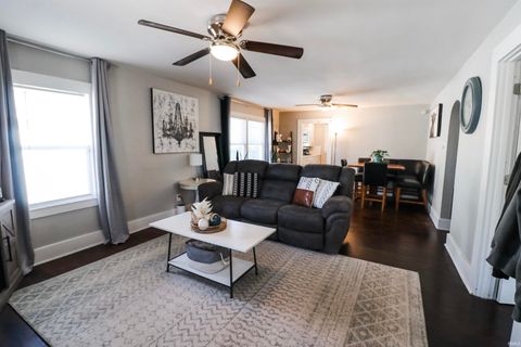 Tiny photo for 728 E Broadway Street, Kokomo, IN 46901 (MLS # 202540520)