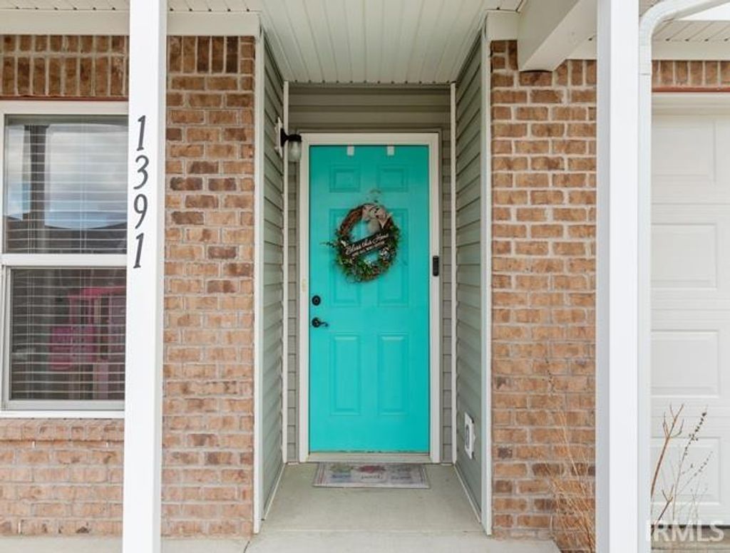 Photo of 1391 N Gregg Drive, Albany, IN 47320 (MLS # 202605229)