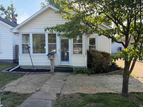 Photo of 1317 Lodge Avenue, Evansville, IN 47714 (MLS # 202606093)