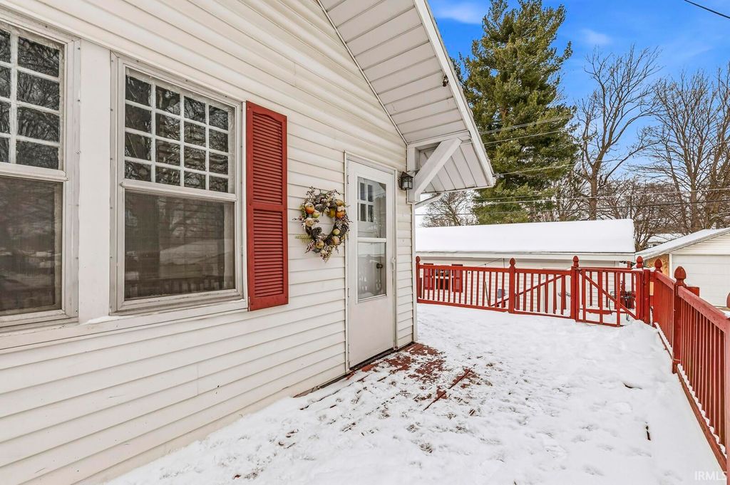 Photo of 314 W Walnut Street, Argos, IN 46501 (MLS # 202601716)