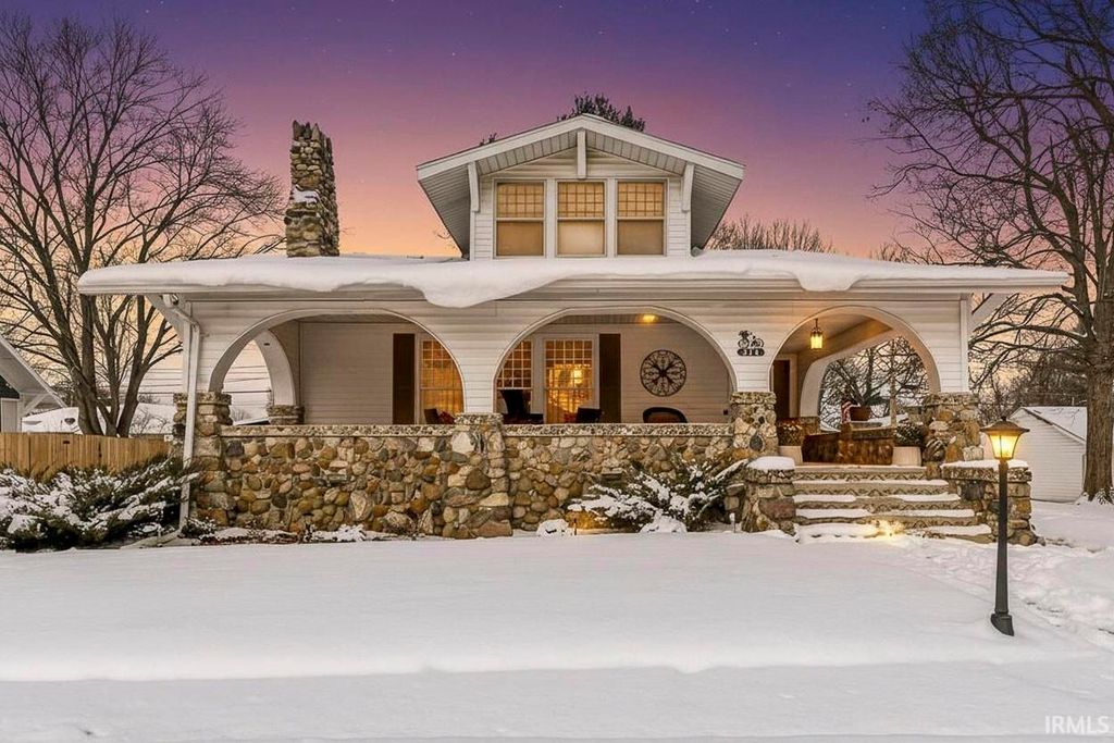 Photo of 314 W Walnut Street, Argos, IN 46501 (MLS # 202601716)