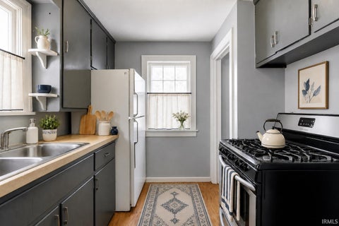 Tiny photo for 1636 Tyler Avenue, Fort Wayne, IN 46808 (MLS # 202626701)