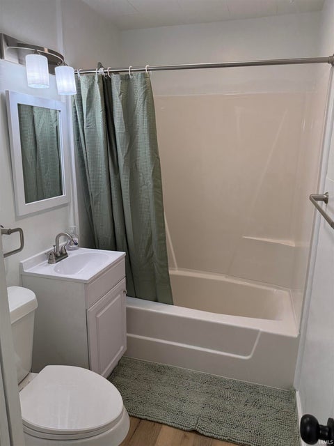 Tiny photo for 425 Monroe Avenue, Peru, IN 46970 (MLS # 202636565)