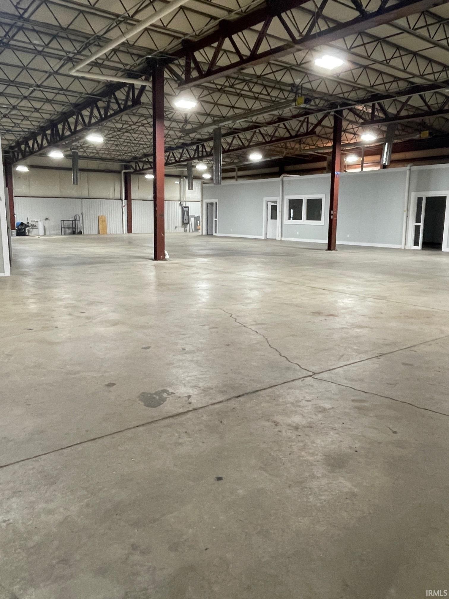 Elkhart, Indiana 46516, United States, ,Commercial,Active,156357