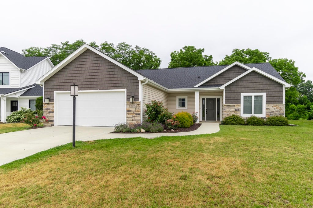 Photo of 2128 Freestone Place, Huntertown, IN 46748 (MLS # 202626218)