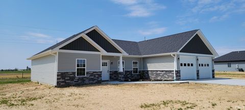 Tiny photo for 363 Country Court, Loogootee, IN 47553 (MLS # 202612224)