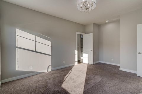 Tiny photo for 9828 Massey Drive, Evansville, IN 47725 (MLS # 202544955)