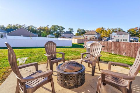 Tiny photo for 9828 Massey Drive, Evansville, IN 47725 (MLS # 202544955)