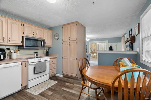 Tiny photo for 8277 Timber Lane, Lafayette, IN 47905 (MLS # 202612351)