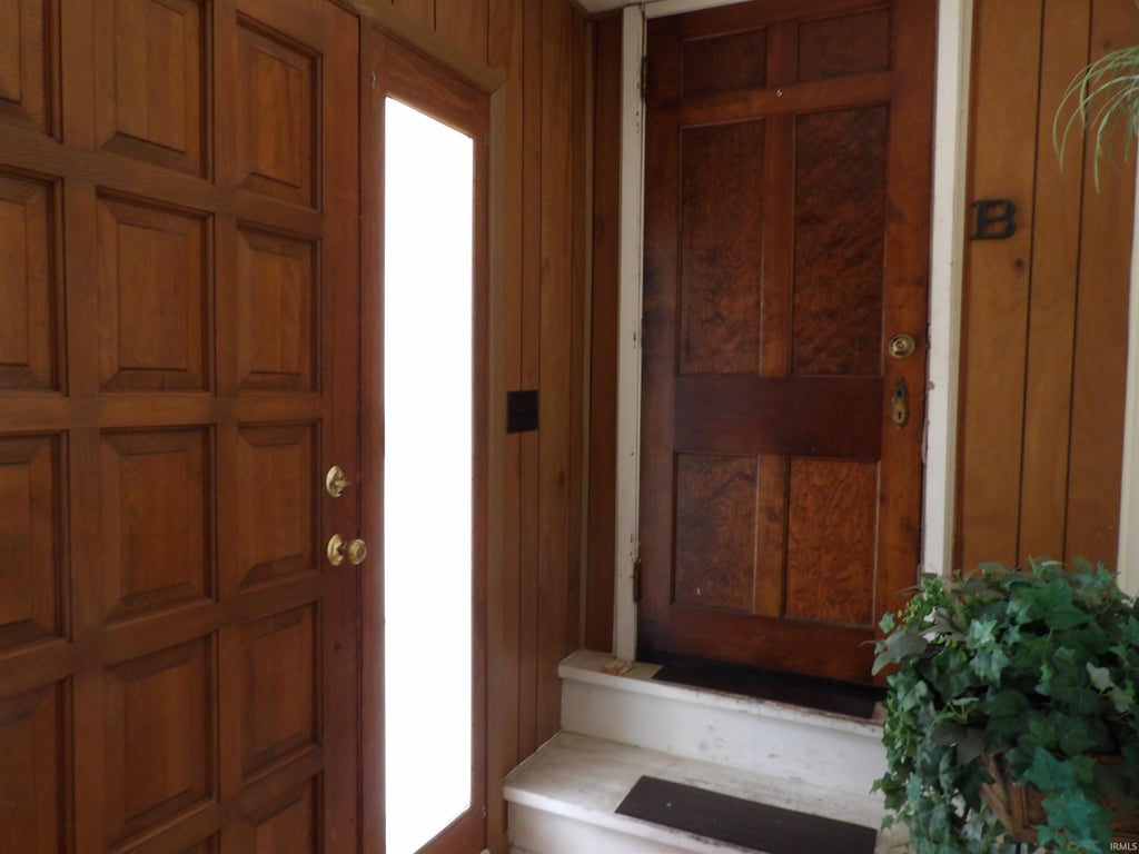 Photo of 421 S Talley Avenue, Muncie, IN 47303 (MLS # 202625008)