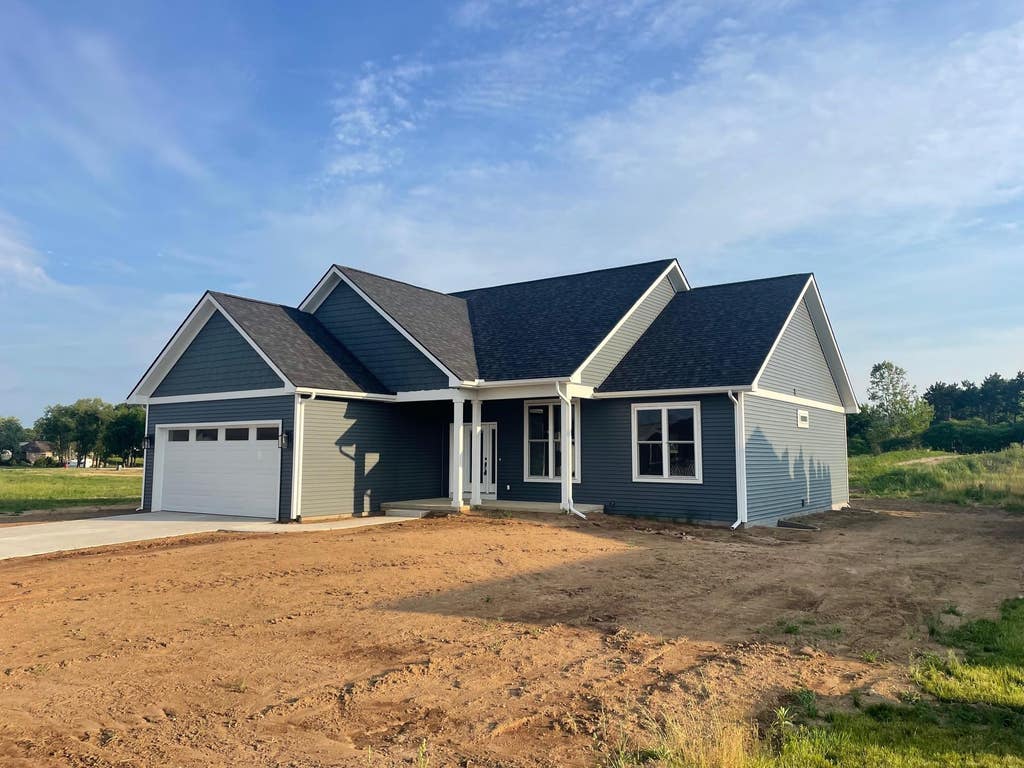 Photo of 390 E Country Lane, Shipshewana, IN 46565 (MLS # 202633485)