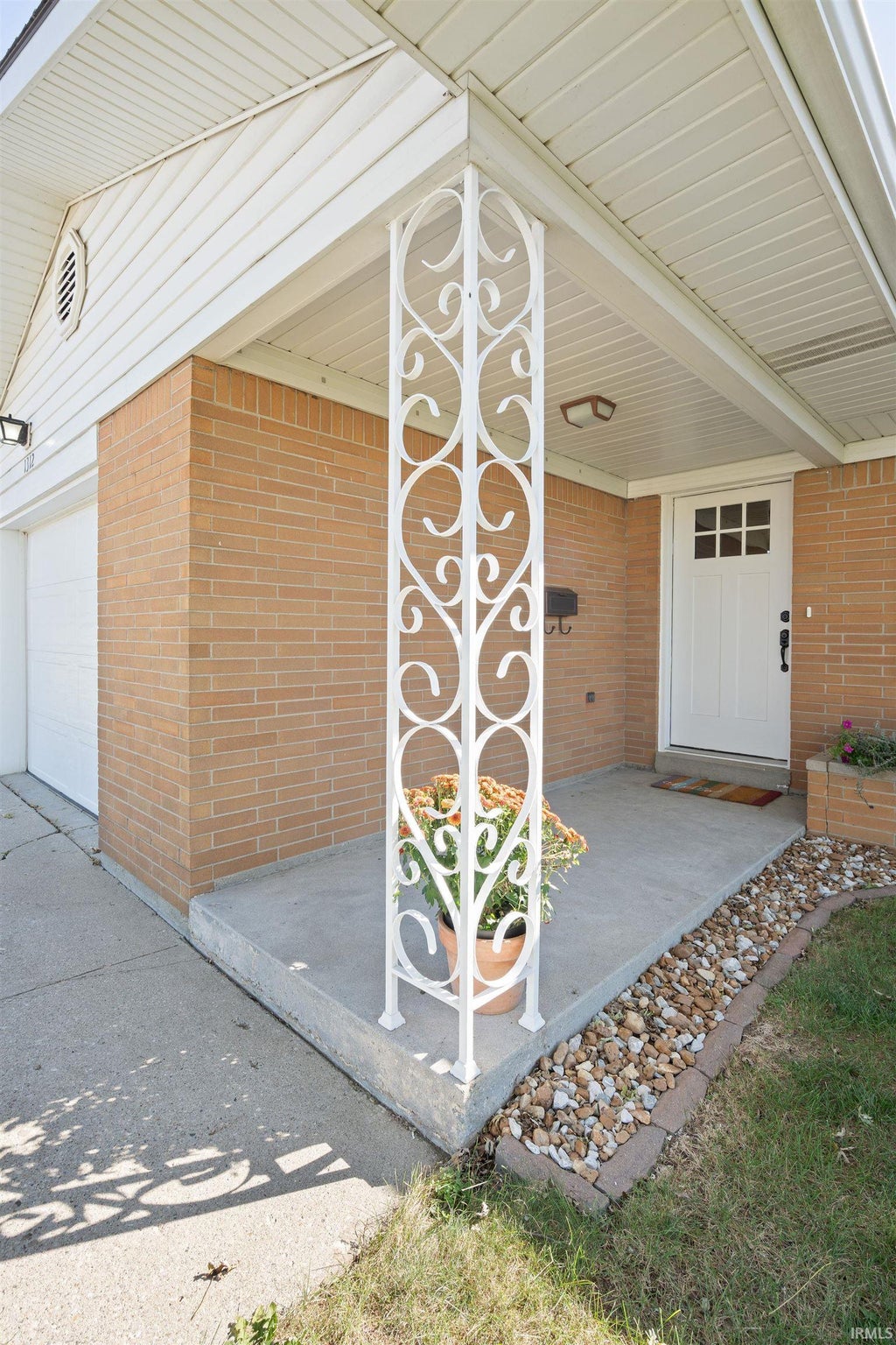 Photo of 1312 N Manor Drive, Marion, IN 46952 (MLS # 202643730)