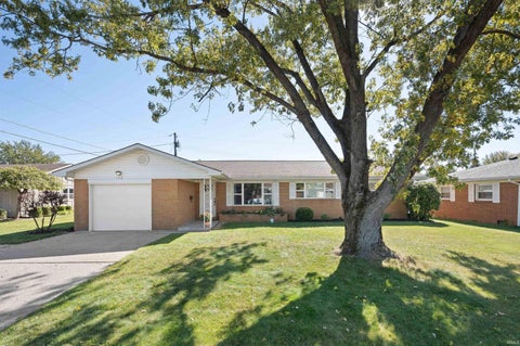 Photo of 1312 N Manor Drive, Marion, IN 46952 (MLS # 202643730)
