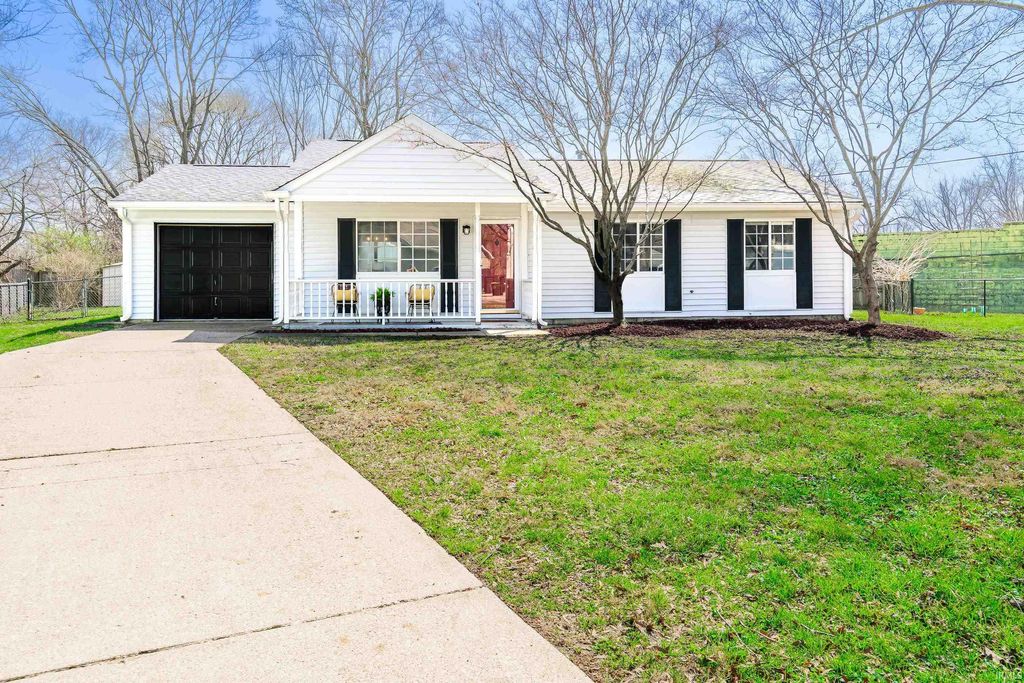 Photo of 541 W Ladd Avenue, Bloomington, IN 47403 (MLS # 202610439)