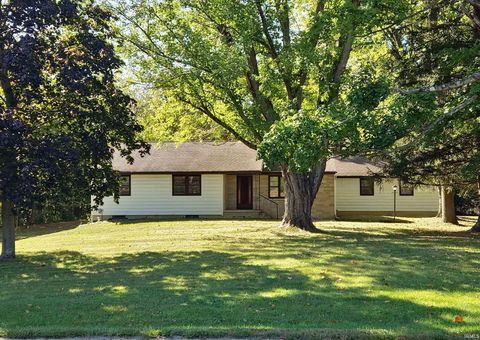 Photo of 947 W 250 South, Peru, IN 46970 (MLS # 202539486)