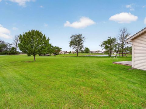 Tiny photo for 1402 Barrington Drive, Auburn, IN 46706 (MLS # 202615925)