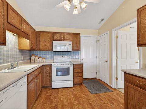 Tiny photo for 1402 Barrington Drive, Auburn, IN 46706 (MLS # 202615925)