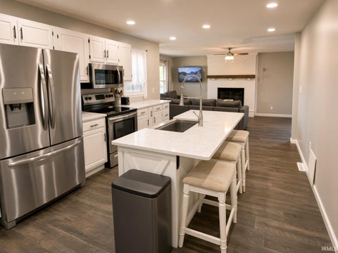 Tiny photo for 7388 Lenn Lane, Newburgh, IN 47630 (MLS # 202643679)