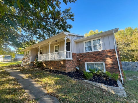 Tiny photo for 7388 Lenn Lane, Newburgh, IN 47630 (MLS # 202643679)