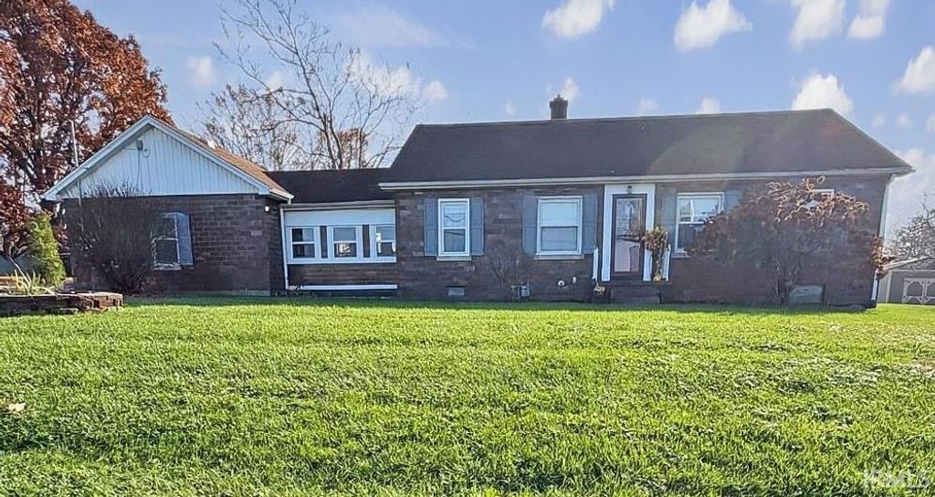 Photo of 3001 Lynch Road, Evansville, IN 47711 (MLS # 202547085)