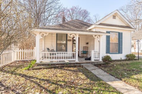 Photo of 813 W Kirkwood Avenue, Bloomington, IN 47401 (MLS # 202608243)