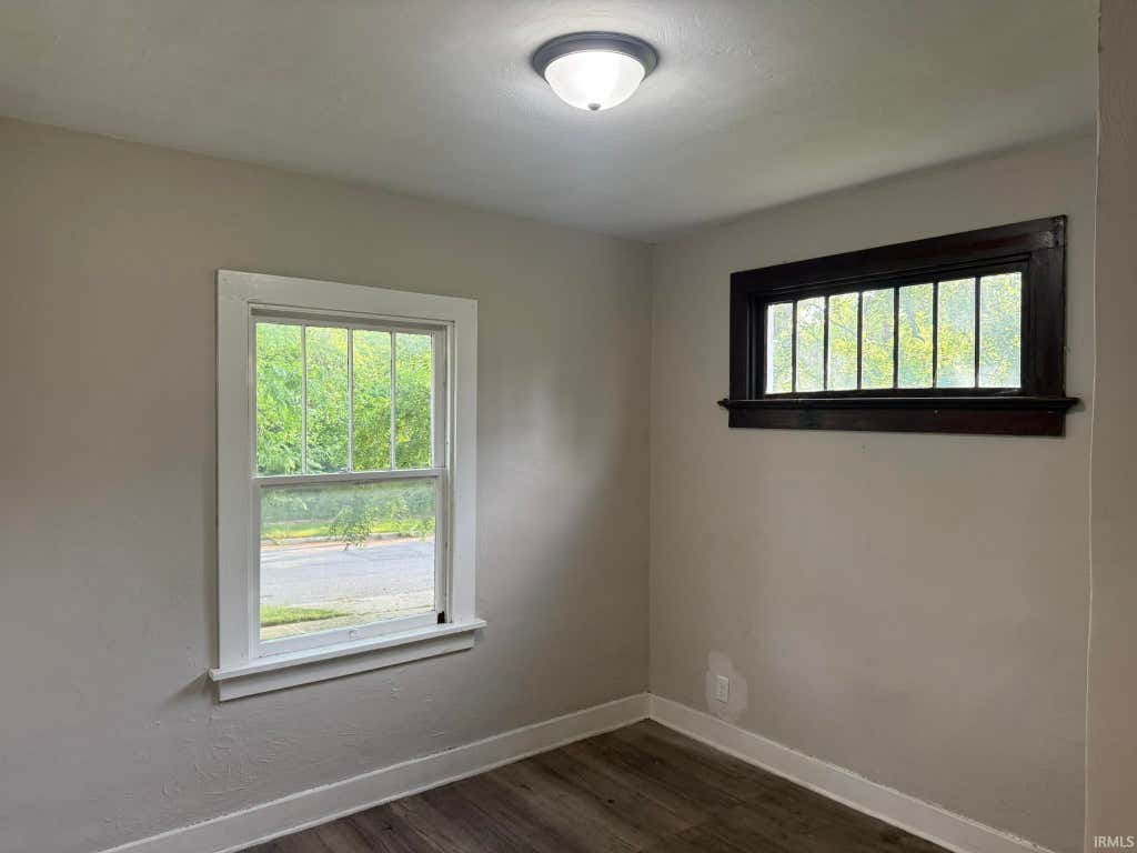 Photo of 2918 Pittsburg Street, Fort Wayne, IN 46803 (MLS # 202626959)